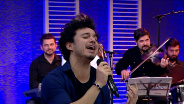 Buray'dan "Aşk Mı Lazım" Performansı