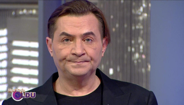 Armağan Çağlayan gözyaşlarını tutamadı