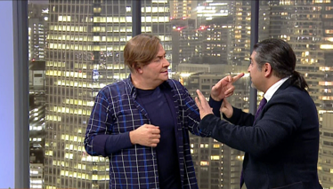 "Siz kendi burnunuza niye yapmadınız?"