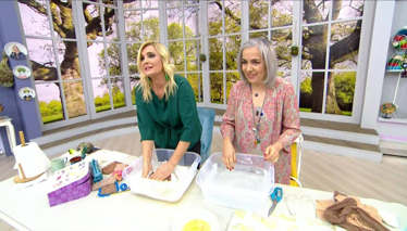 Canlı Yayında Bulaşık Yıkadılar!