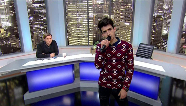 Çağatay Akman "Gece Gölgenin Rahatına Bak" Perfomansı