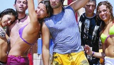 Kampüsistan | Fragman