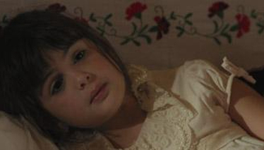 Feride, annesini kaybeder