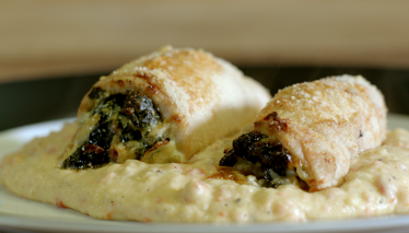 Kremalı Ispanak Dolgulu Tavuk Göğsü