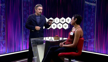 "Tırpan tarak biçiminde mi Özgür Hanım?"