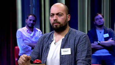 Butona sert bastı, cevabı hızlı buldu!