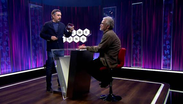  Bir şeyi tutup sıkıştıran araç