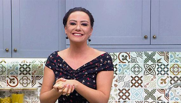 Ezgi Sertel'le Kadınlar Bilir 66. Bölüm - 08.01.2018