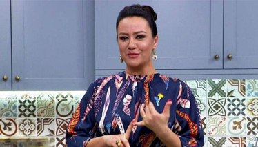 Ezgi Sertel'le Kadınlar Bilir 99. Bölüm - 22.02.2018