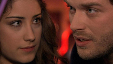 Behlül, Nihal'i gece dışarı çıkarıyor 