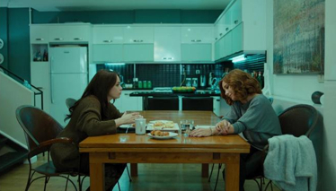 Çene yorulur, kalp yorulmaz...