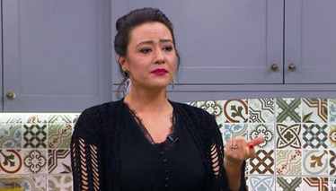 Ezgi Sertel'le Kadınlar Bilir 153. Bölüm - 10.05.2018