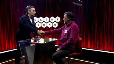 "Seni izliyorum, yanlış bir hareketini kolluyorum"