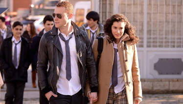 Güneşi Beklerken | Fragman