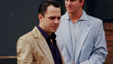 Suç Mahallesi (10th & Wolf)