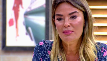 Özlem Yıldız gözyaşlarına boğuldu!