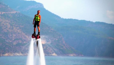 En havalı su sporu “Flyboard”