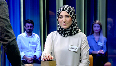 Üniversitenin tüzel kişiliğini temsil eden kimse