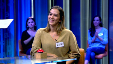 Güzelliğiyle dikkat çekiyor! 