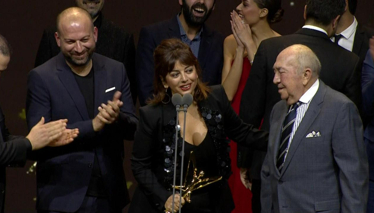 En İyi Dizi Ödülü "Çukur" dizisinin! 