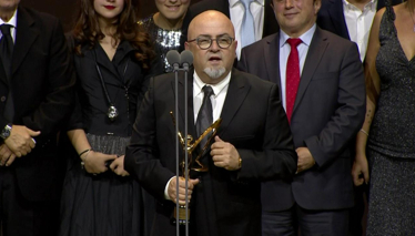 Çocuklar Duymasın ve Pınar Altuğ'a Ödül!