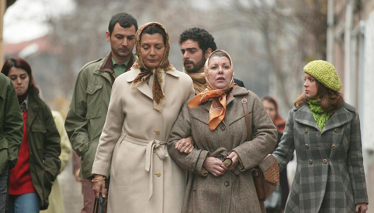 Çemberimde Gül Oya 18. Bölüm