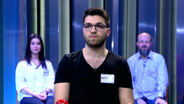 Yakışıklı genç delikanlı