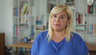  Esra Ezmeci ile Yalnız Değilsiniz 10. Bölüm Fragmanı