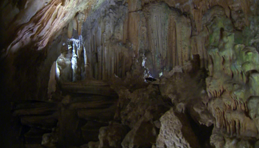 İlk durağımız Astım Mağarası