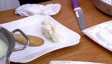 Evde Örgü Peyniri Yapımı