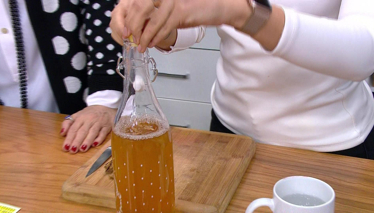 Tarçın ve Zencefilli Kombucha Çayı