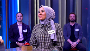 Mecazi anlamda onu kayıran kişiler