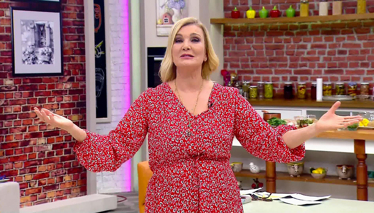 Derya Baykal'la Gülümse 204. Bölüm - 12.05.2020