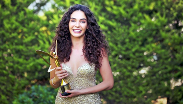 En İyi Kadın Oyuncu - Ebru Şahin