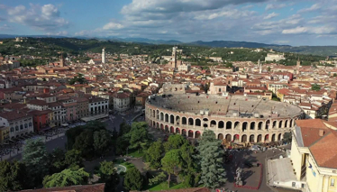 Ayhan Sicimoğlu ile Renkler | Fragman