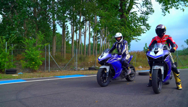 Avatar Atakan ve Kenan Sofuoğlu yarış pistinde!