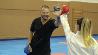 Senden İyi Yok 10. Bölüm Foto Galeri