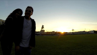 Çok Gezenti Bir Evlilik: "Onun şakalarına katlanmaktır" (St. Petersburg)