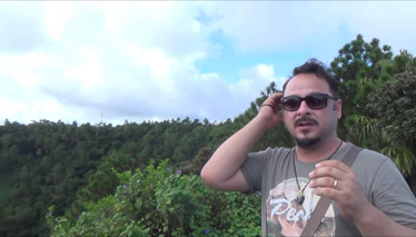 Çok Gezenti Bir Evlilik: "Pası alıp en güzel golü atabilmektir" (Mauritius)