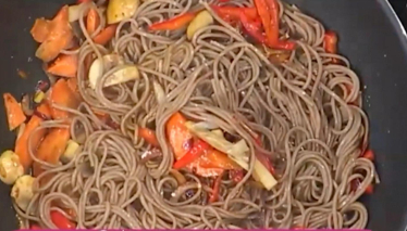 Japon Sebzeli Erişte Tarifi