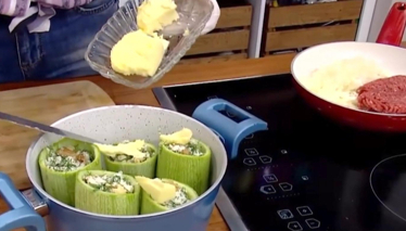 Tulum Peynirli Sakız Kabağı Dolması Tarifi