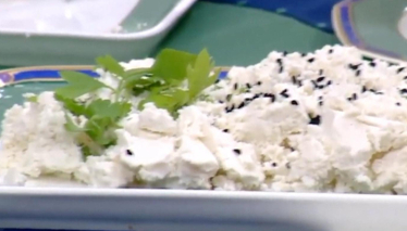 Lor Peynirli Börek Tarifi