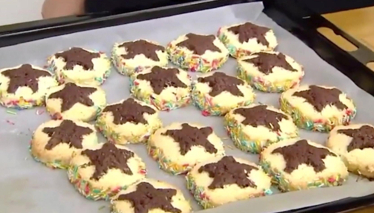 İki Renkli Yıldız Kurabiye Tarifi