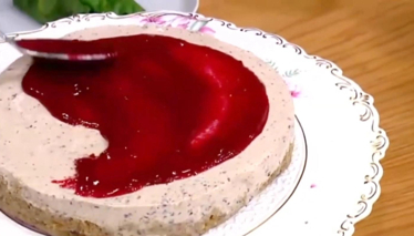 Yaban Mersinli Cheesecake Tarifi