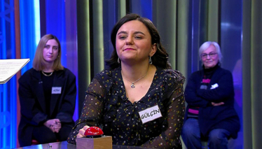 Başkasının yararına; ücretle çalışan kişi