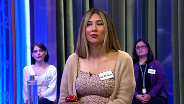 Bağlaç hâliyle “de, da, dahi” anlamları veren sözcük