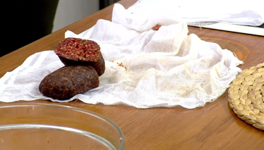 Evde Pratik ve Katkısız Bezde Sucuk