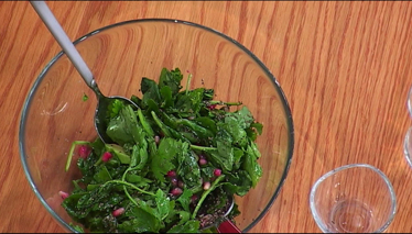 Derya Baykal'la Gülümse Bebek Ispanaklı Salata