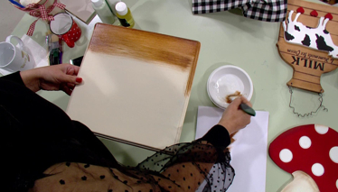 Yağlı Boya Tekniği ile Ahşap Görüntüsü Verme Uygulaması