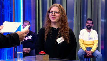 İnatçı, huysuz anlamlarında da kullanılan bir sözcük